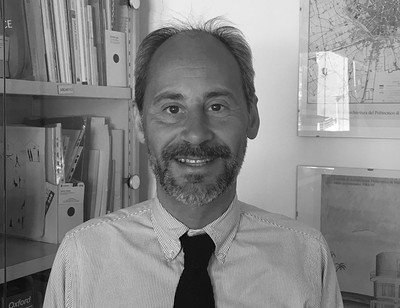 Stefano Capolongo - Architetto, Dottore di Ricerca in Sanità Pubblica e Professore Associato (MED 42) presso il Politecnico di Milano