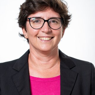 Laura  Castelli