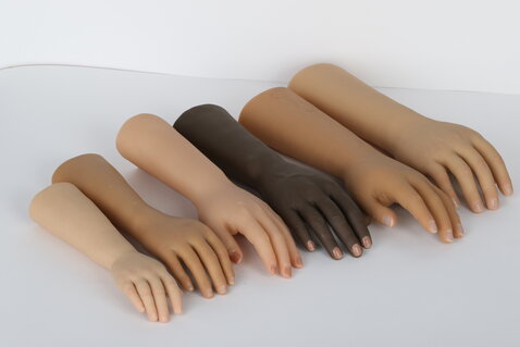 Protesi bioniche e cosmetiche per arti superiori e inferiori