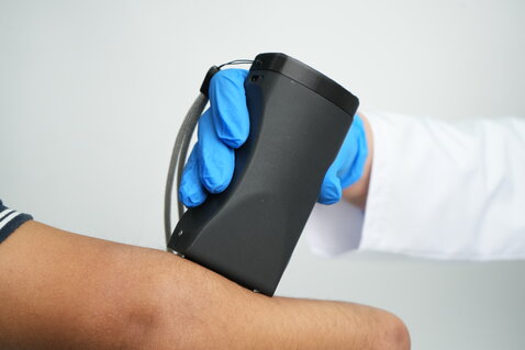 Protesi bioniche e cosmetiche per arti superiori e inferiori