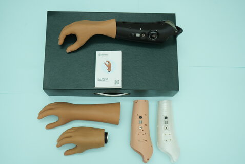 Protesi bioniche e cosmetiche per arti superiori e inferiori